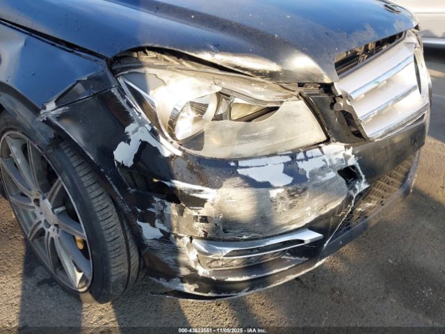 Mercedes-Benz C-Class Image 10