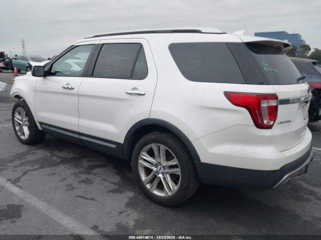 Ford Explorer Limited Image 17