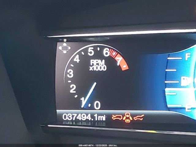 Ford Explorer Limited Image 8