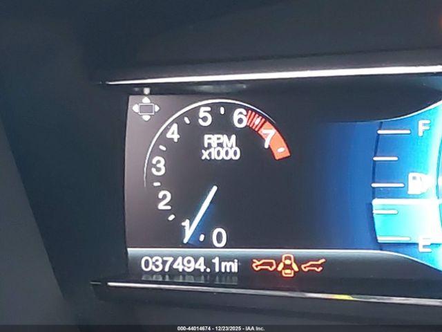 Ford Explorer Limited Image 8