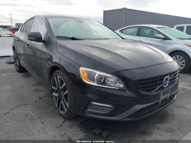 Volvo S60 T5 Dynamic Image 1