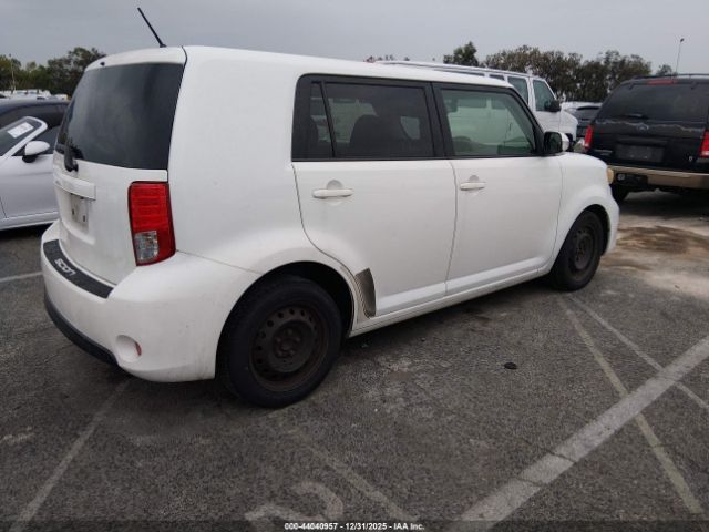 Scion xB Image 13