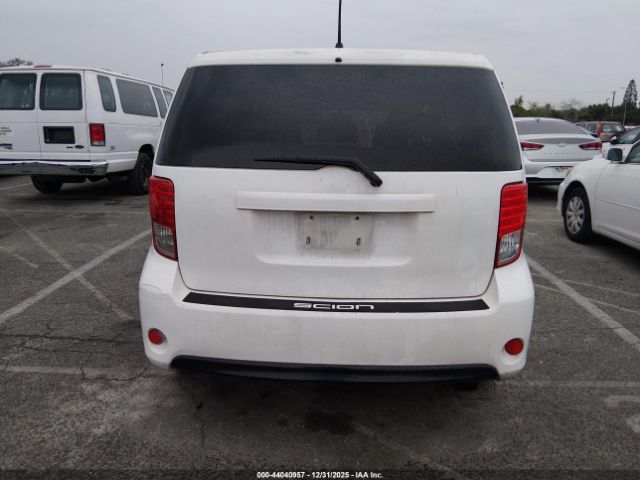 Scion xB Image 7