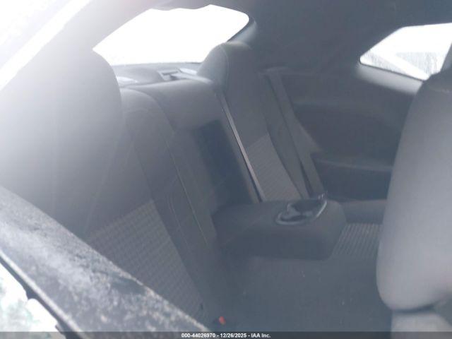 Dodge Challenger Sxt Image 6