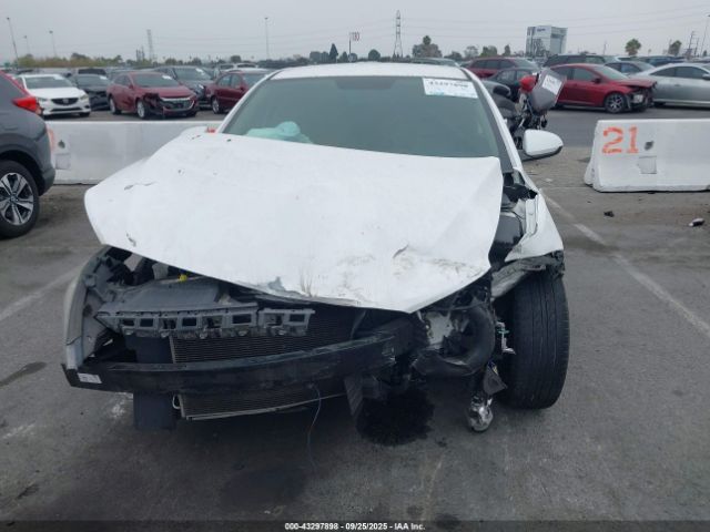 Hyundai ELANTRA Sel Image 13