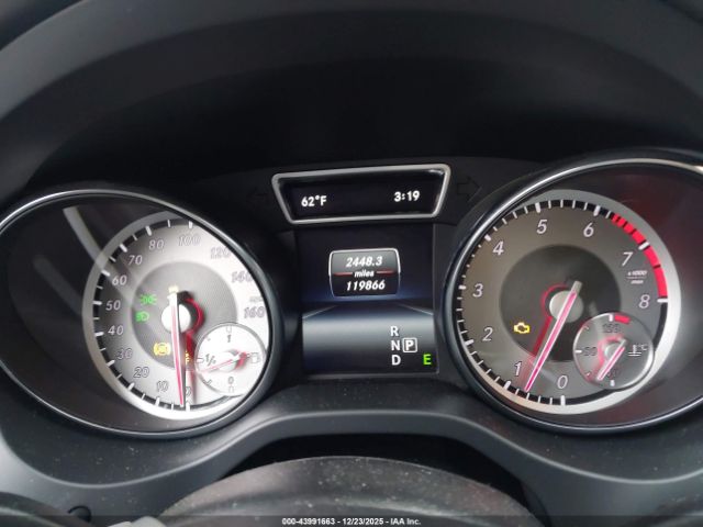 Mercedes-Benz GLA 4matic Image 9