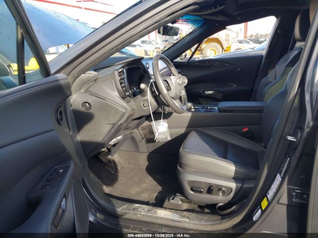 Lexus RX Premium Plus Image 3