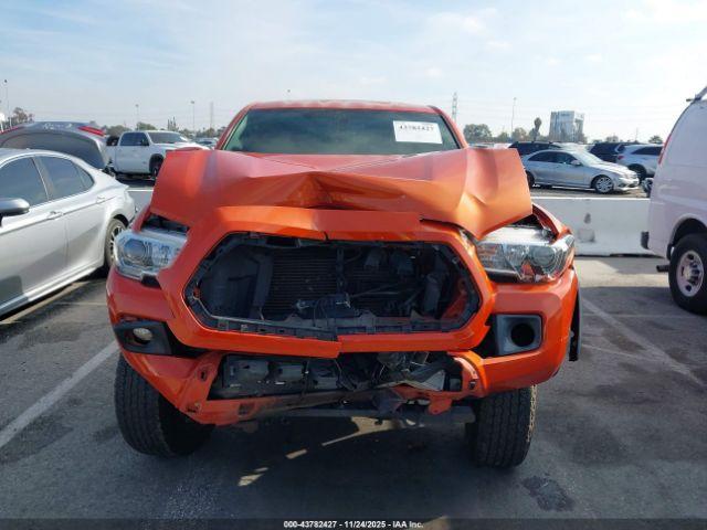 Toyota Tacoma Trd Off Road Image 11