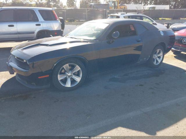 Dodge Challenger Sxt Image 6