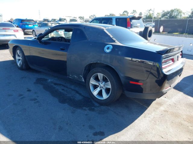 Dodge Challenger Sxt Image 10