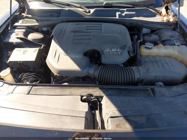 Dodge Challenger Sxt Image 14