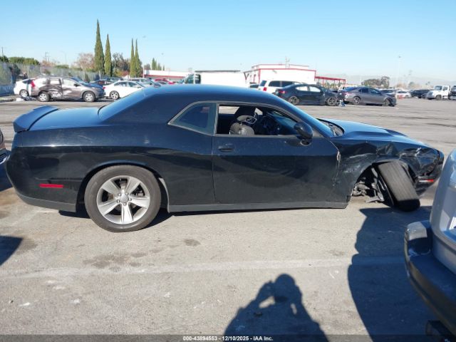 Dodge Challenger Sxt Image 9