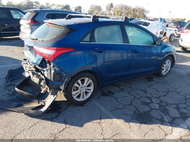 Hyundai ELANTRA Image 6