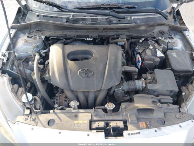 Toyota Yaris Image 6