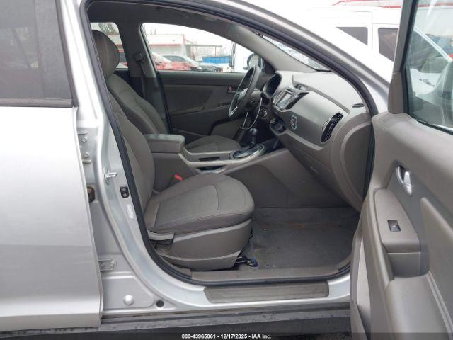 Kia Sportage Lx Image 11