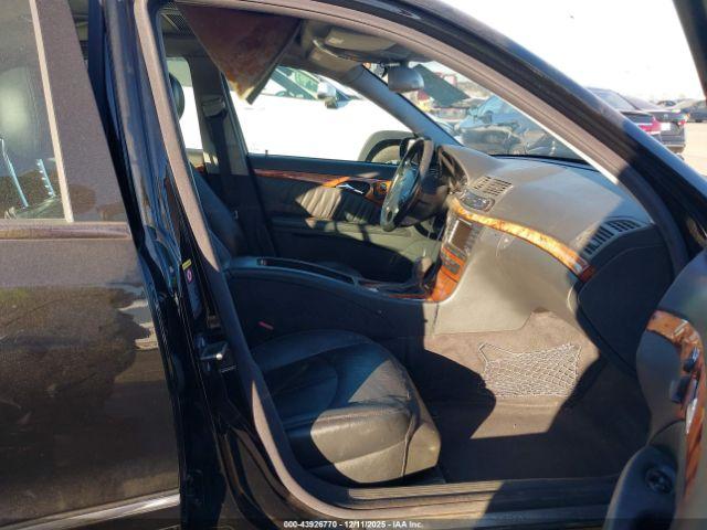 Mercedes-Benz E-Class Image 2