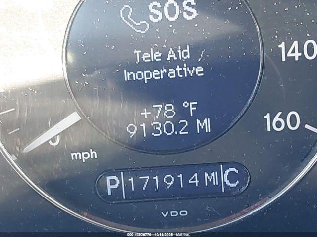 Mercedes-Benz E-Class Image 8