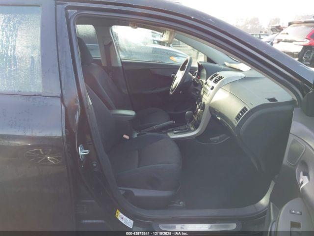 Toyota Corolla S Image 5