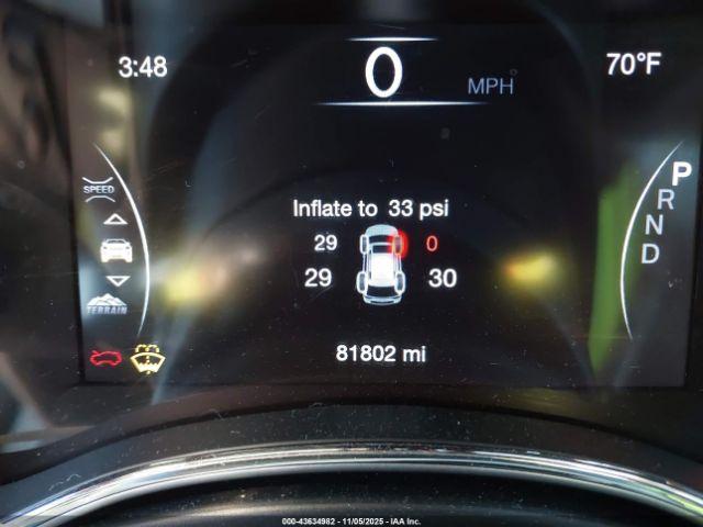 Jeep Grand Cherokee Limited 4x4 Image 12