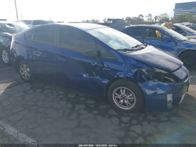 Toyota Prius Two Image 1