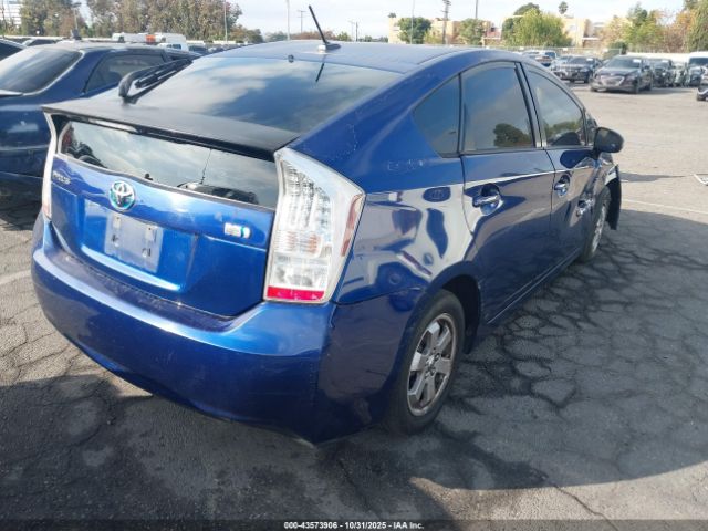 Toyota Prius Two Image 10