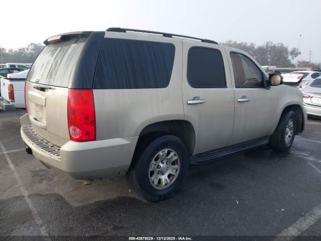 GMC Yukon Sle Image 6