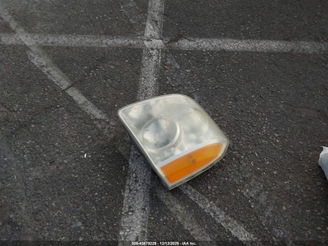 GMC Yukon Sle Image 12