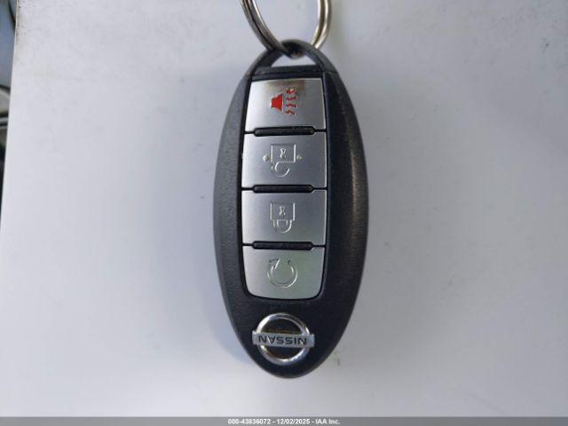 Nissan Pathfinder Sv Image 9