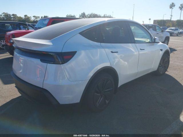 Tesla Model Y Long Range Dual Motor All-wheel Drive Image 8
