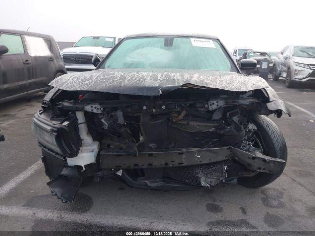 Dodge Charger Se Image 9