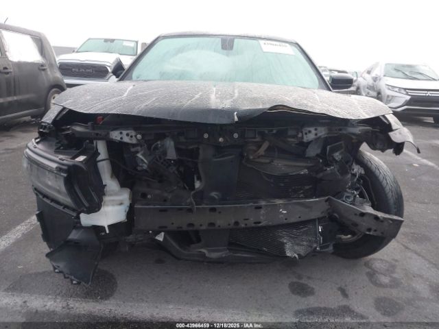 Dodge Charger Se Image 4