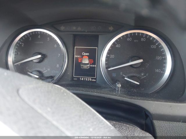 Toyota Highlander Limited V6 Image 3