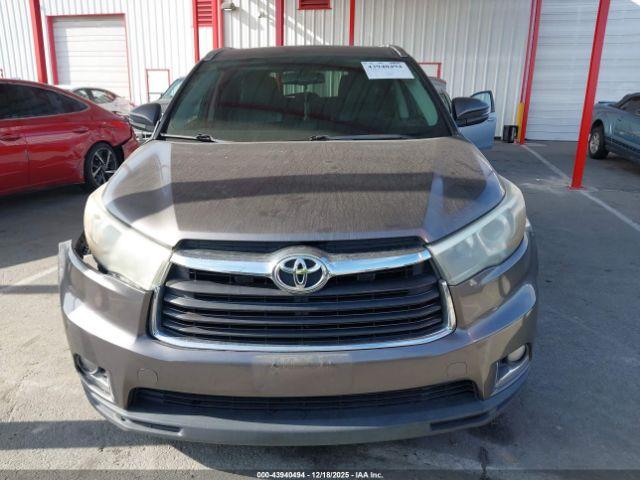 Toyota Highlander Limited V6 Image 14