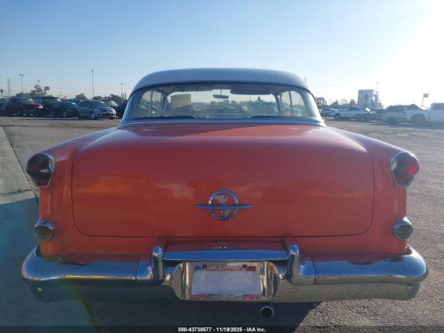 Oldsmobile Holiday 88 Image 15