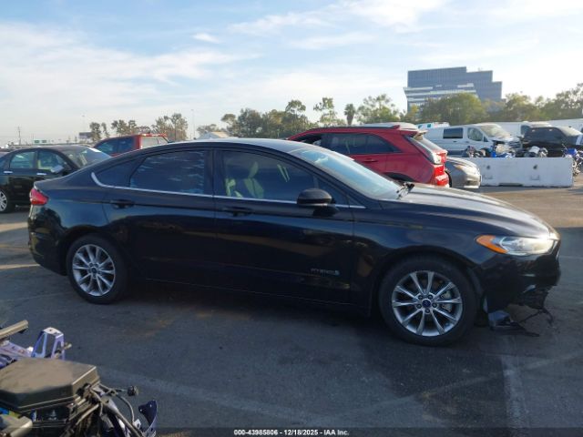 Ford Fusion S Image 11