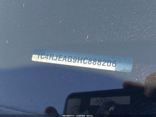 Jeep Grand Cherokee Altitude 4x2 Image 9