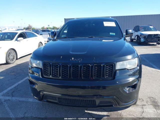 Jeep Grand Cherokee Altitude 4x2 Image 8