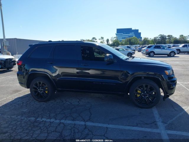 Jeep Grand Cherokee Altitude 4x2 Image 11