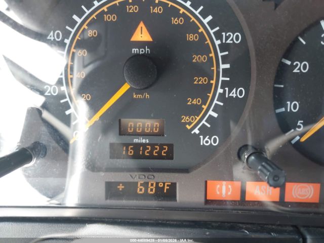 Mercedes-Benz S-Class 600 Image 13