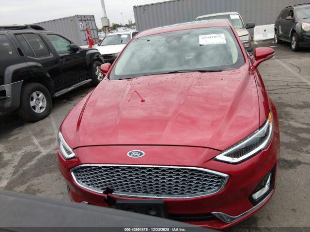 Ford Fusion Hybrid Titanium Image 3