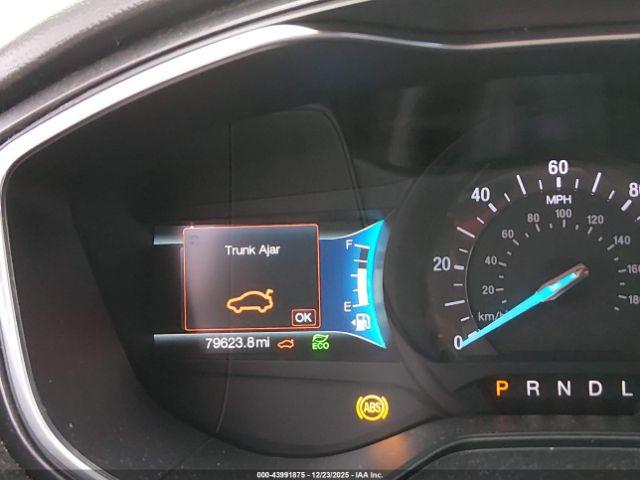 Ford Fusion Hybrid Titanium Image 4