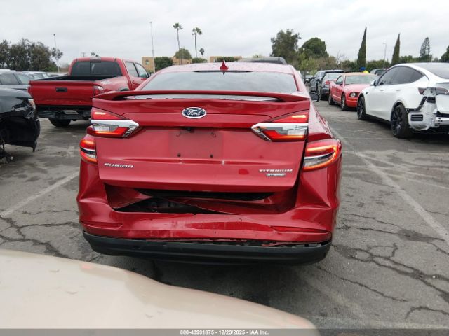 Ford Fusion Hybrid Titanium Image 15