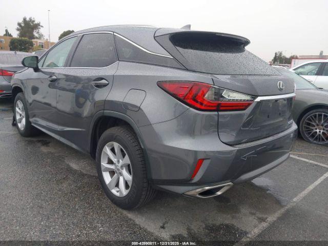 Lexus RX Image 17