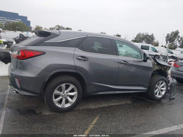 Lexus RX Image 15