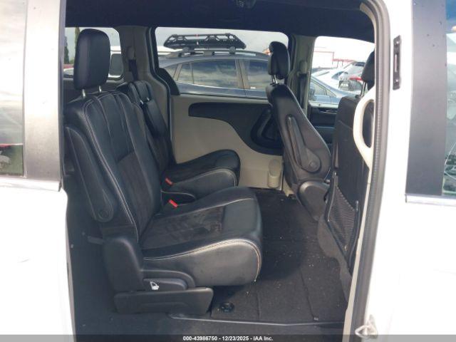 Dodge Grand Caravan Sxt Image 10