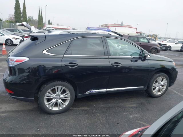 Lexus RX Image 7