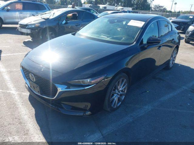 Mazda Mazda3 Premium Package Image 13