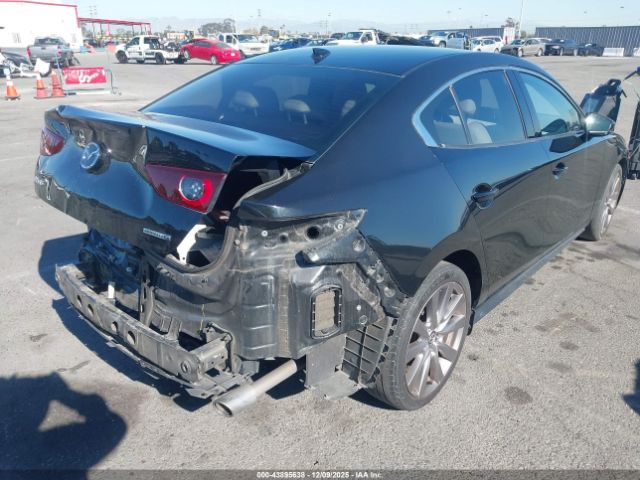 Mazda Mazda3 Premium Package Image 15