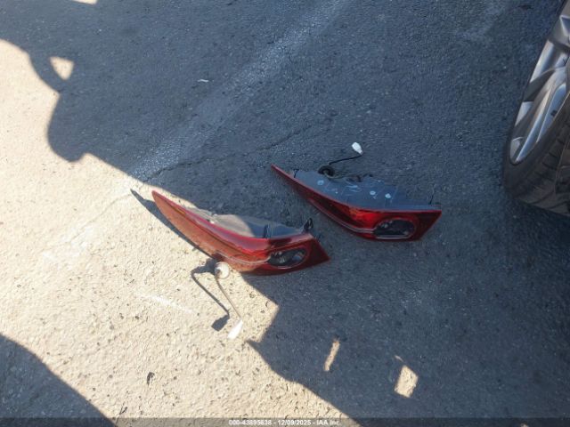 Mazda Mazda3 Premium Package Image 9