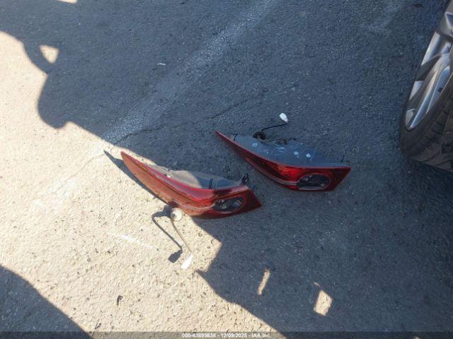 Mazda Mazda3 Premium Package Image 9